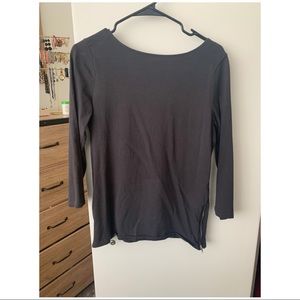 GAP quarter length sleeve Top
